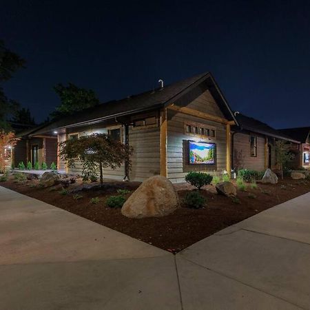 Bear Mountain - Suite 6 Grants Pass Bagian luar foto